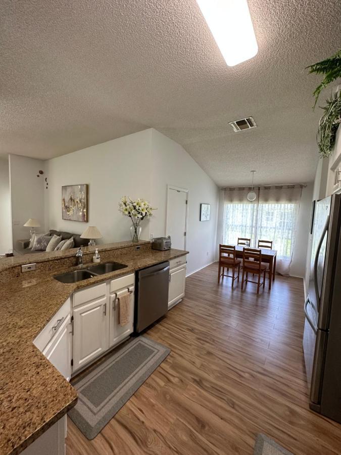Private Pool With A Beautiful View Overlooking The Lake! Near Disney - Universal Kissimmee Esterno foto