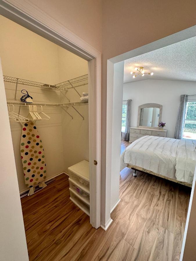 Private Pool With A Beautiful View Overlooking The Lake! Near Disney - Universal Kissimmee Esterno foto