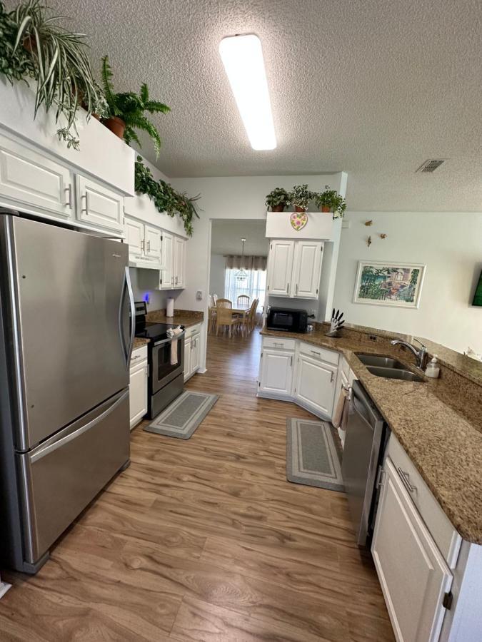 Private Pool With A Beautiful View Overlooking The Lake! Near Disney - Universal Kissimmee Esterno foto