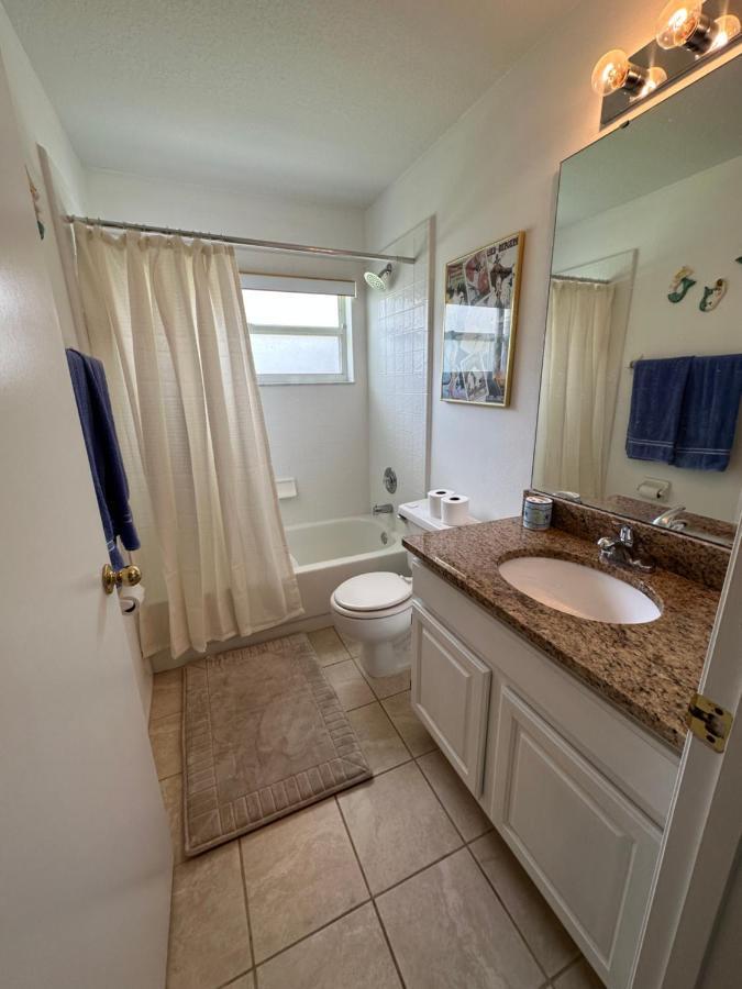 Private Pool With A Beautiful View Overlooking The Lake! Near Disney - Universal Kissimmee Esterno foto