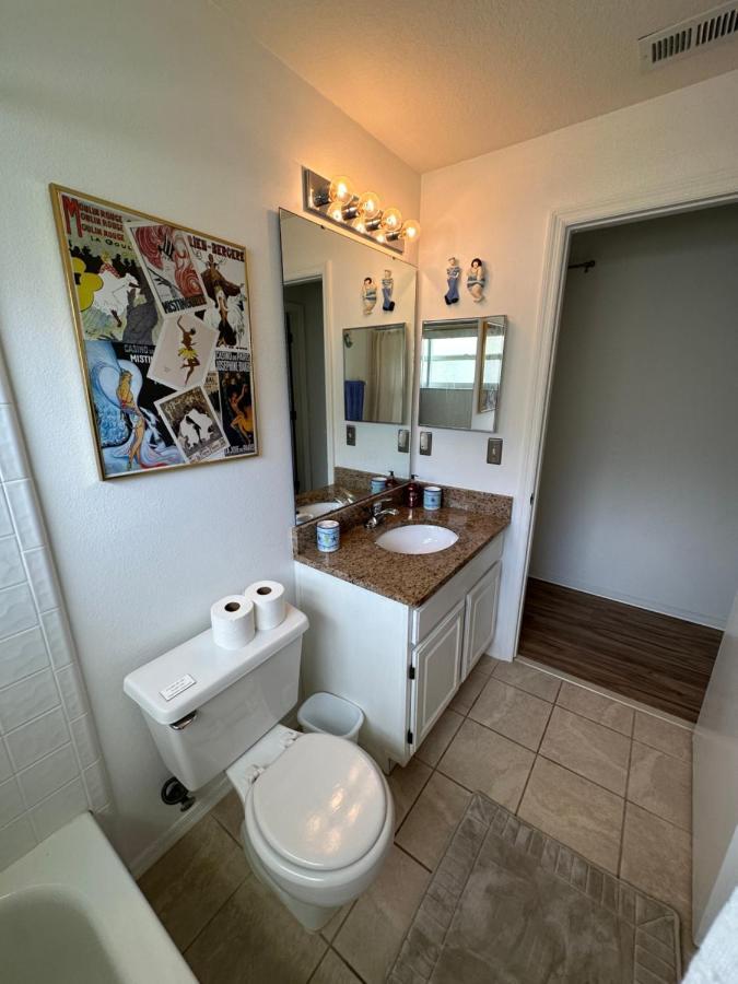 Private Pool With A Beautiful View Overlooking The Lake! Near Disney - Universal Kissimmee Esterno foto